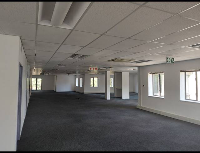 514M² OFFICE TO LET IN BRYANSTON